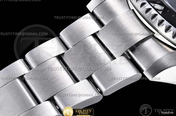 0711 HighQuality ROLSD0105 – Seadweller 126600 43mm SS SS Single Red ARF V4 A 1002